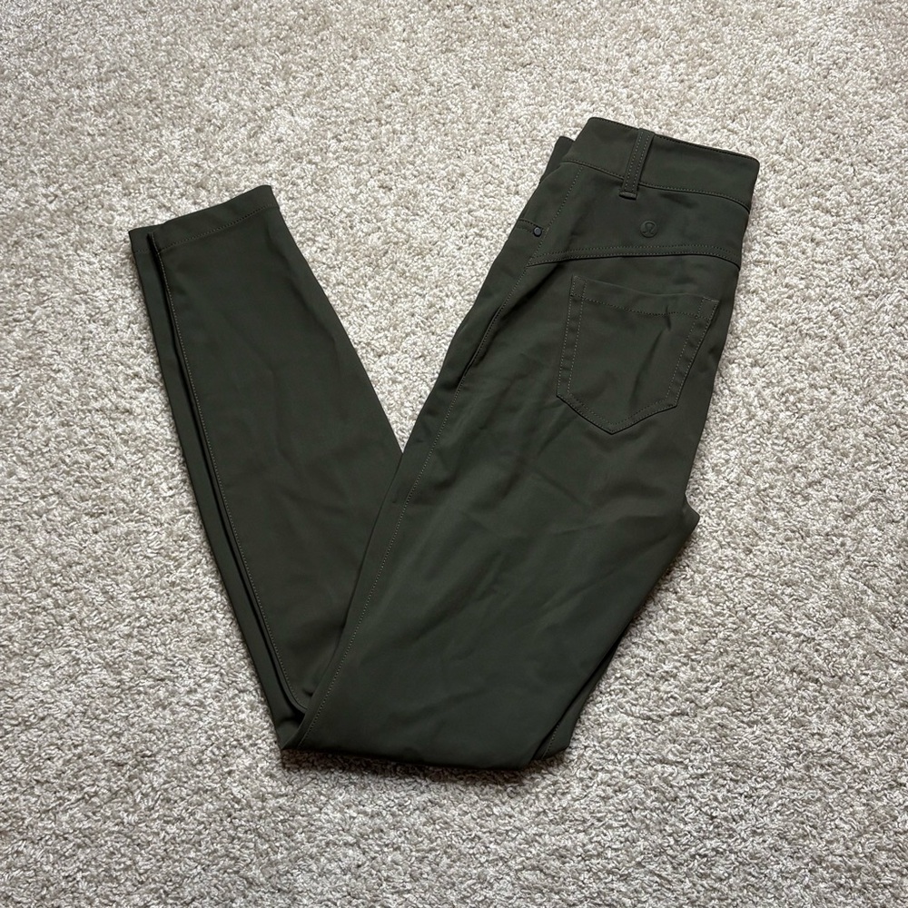 Lululemon City Sleek 5 Pocket 7/8 Pant